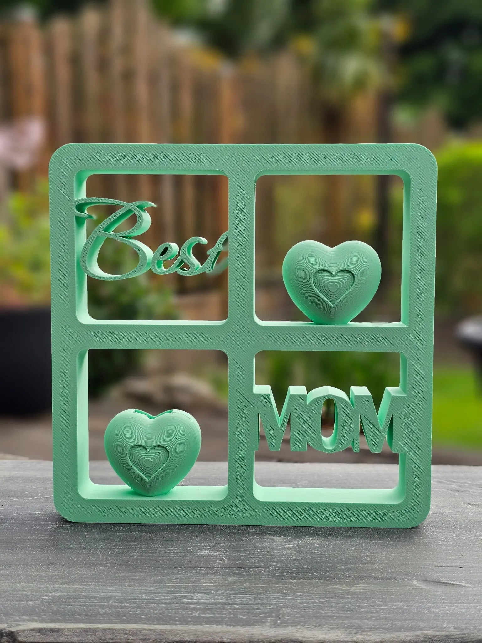 Herzensfenster Best MOM â mintfarbene 3D-Deko mit Herz & Schriftzug, liebevolles Geschenk.