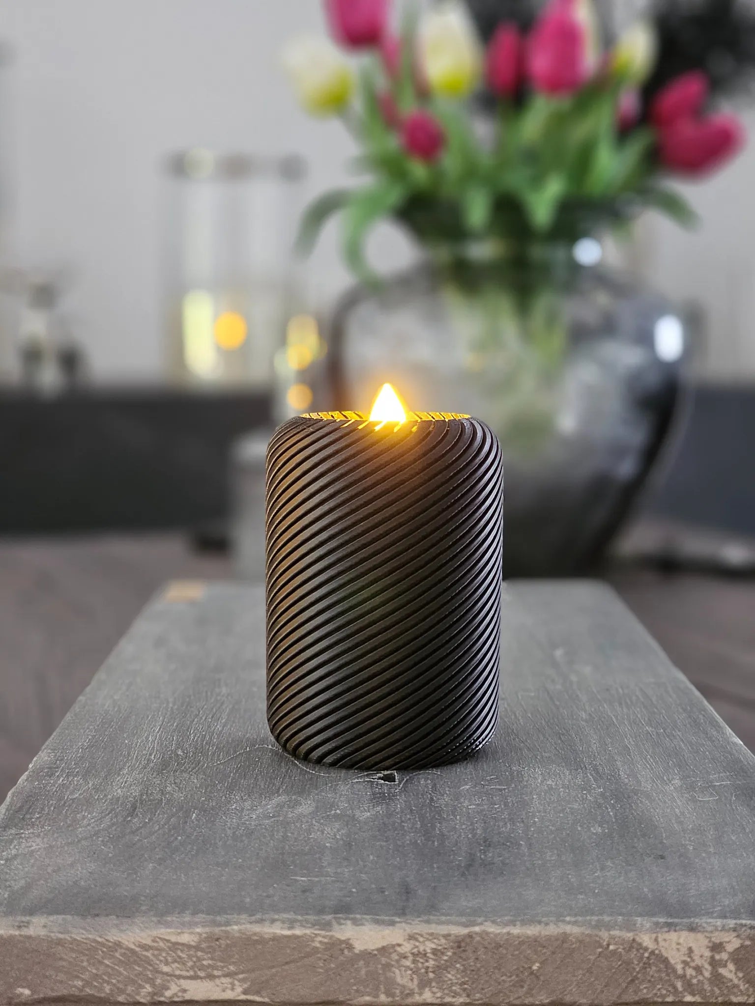 Luxéo – stilvoller Teelichthalter in Schwarz mit LED-Teelicht, modernes Deko-Highlight.