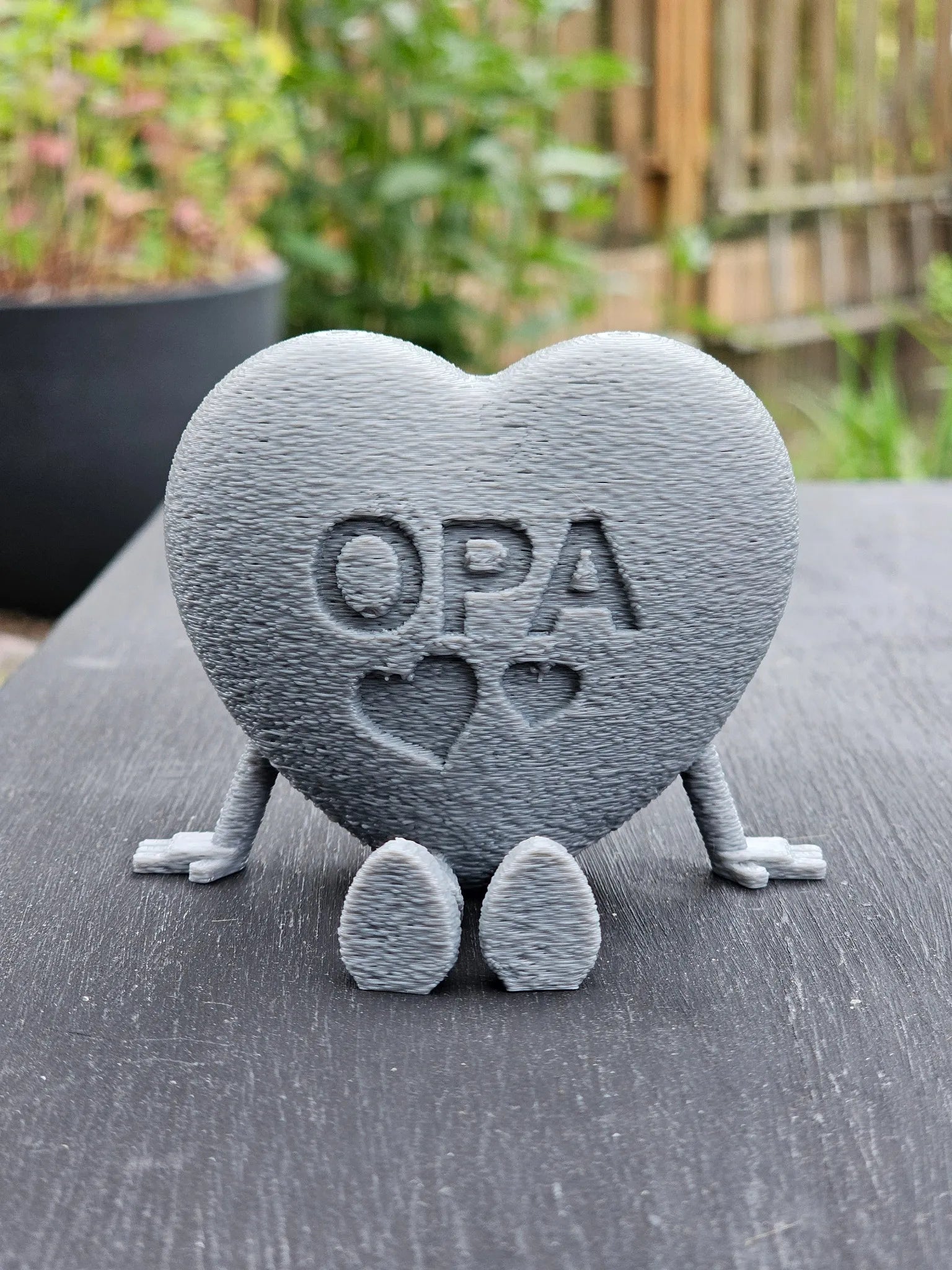 OPA Royal Herz -grau – hochwertiges 3D-Dekoherz mit graviertem „OPA“-Schriftzug, liebevolles Geschenk für Opas, in verschiedenen Farben erhältlich.