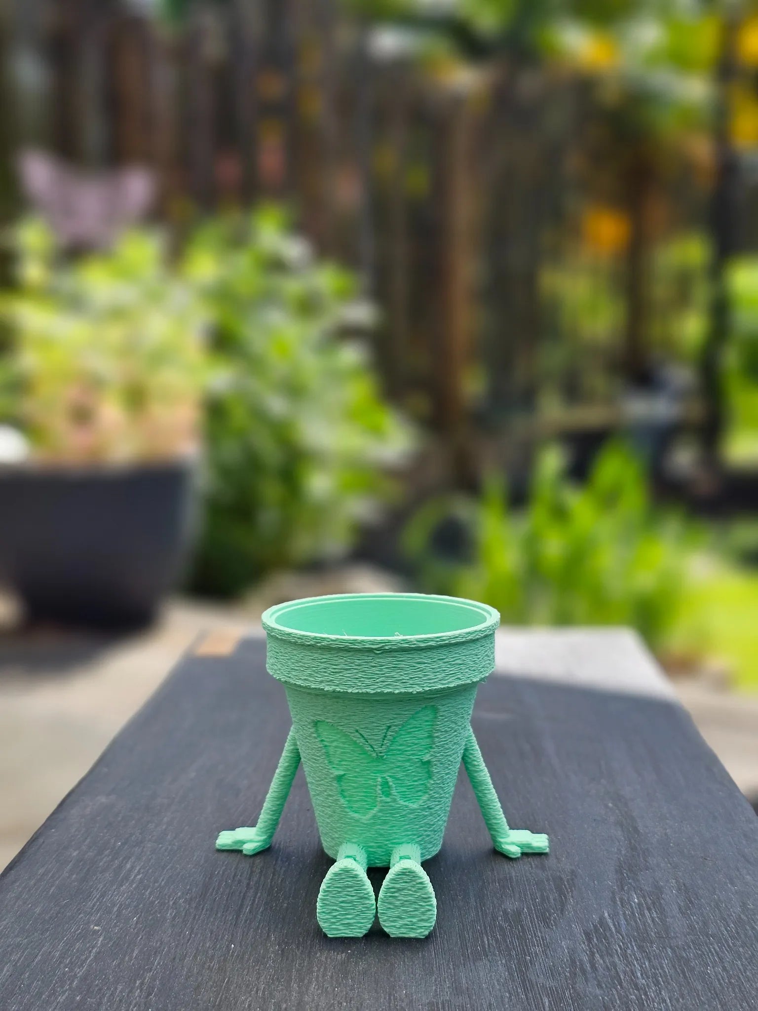 Papilio Pot in mint – dekorativer Pflanztopf mit zartem Schmetterlings-Design, 3D-gedruckt aus PLA, ideal für Innenräume & stilvolle Pflanzenpräsentation.