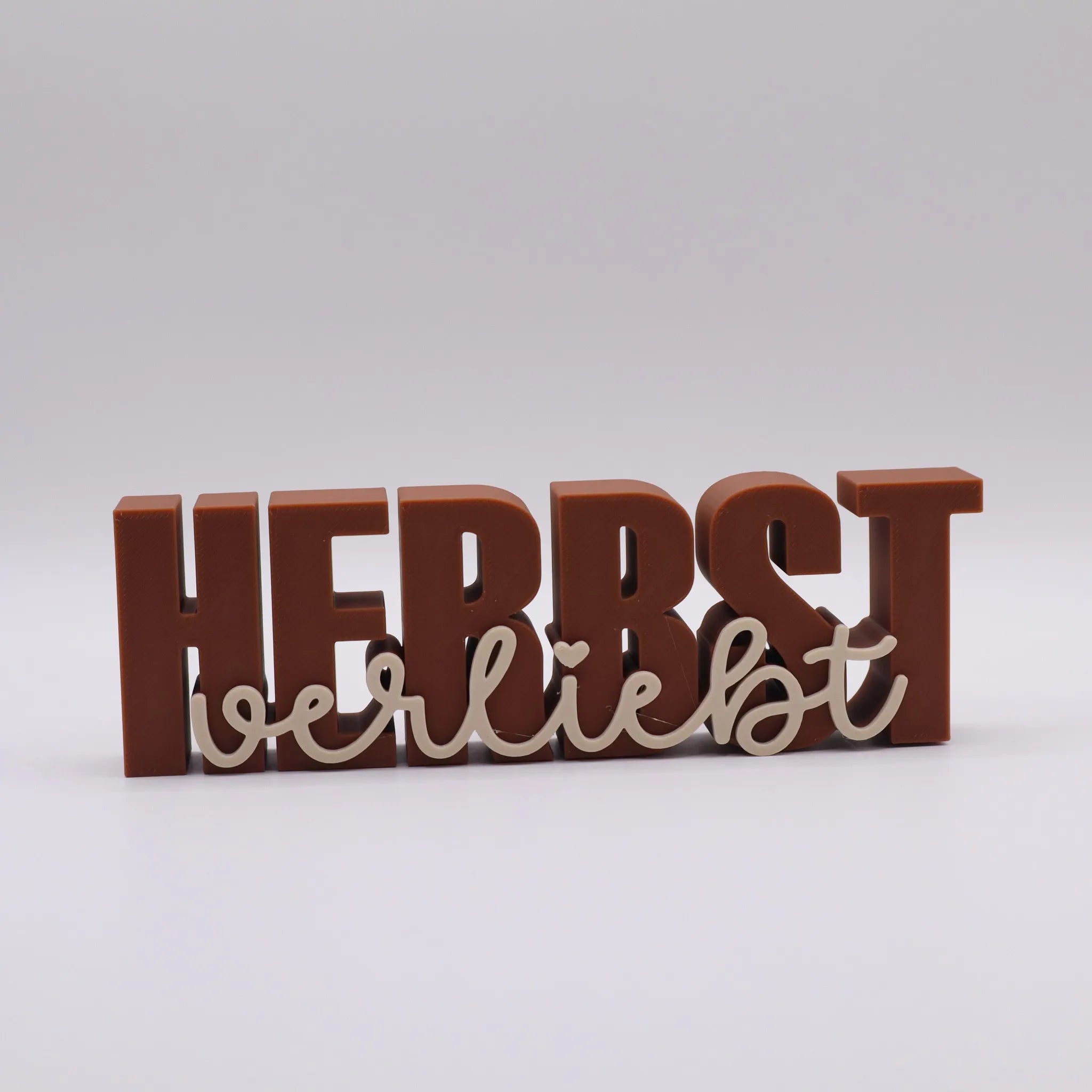 HERBSTverliebt Aufsteller – Herbstdeko 3D-Druck, Schrift HERBST in Braun, verliebt in Beige