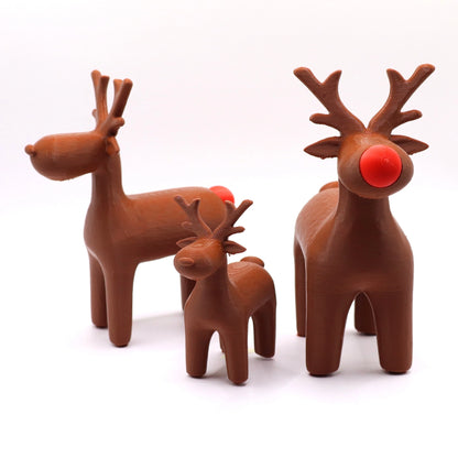 Drei braune Rentiere mit roter Nase und schwarzem Hinterteil – festliches Bundle aus nachhaltigem 3D-Druck