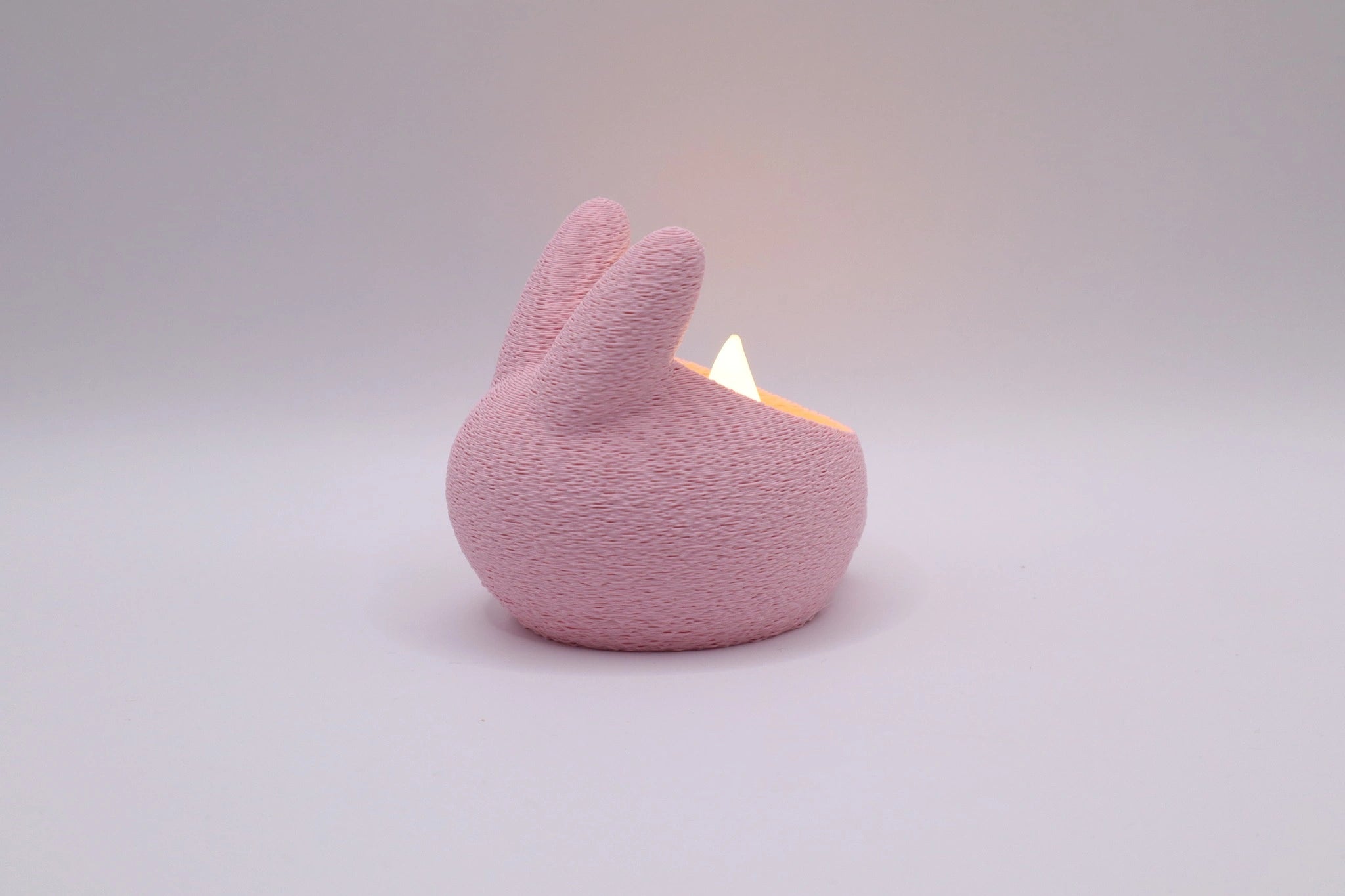 Egglow Teelichthalter in Rosa mit LED Licht als moderne Osterdeko in Hasenform aus 3D-Druck von MUDIVO