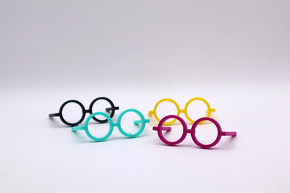 Brillen in verschiedenen Farben für die Heini Bunny-Ei Figur als Zubehör aus dem 3D-Druck von MUDIVO