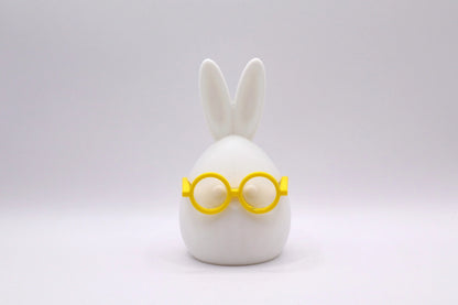 Heini Bunny-Ei mit gelber Brille als witzige Osterdeko Figur aus dem 3D-Druck von MUDIVO
