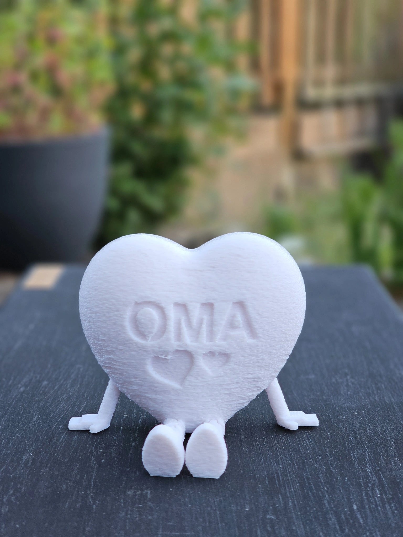 OMA Royal Herz –weiß- elegantes 3D-Dekoherz mit Krone, ideal als Geschenk zum Muttertag oder Geburtstag für die liebevollste Oma der Welt.