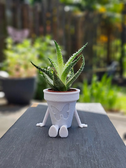 Papilio Pot in weiss – dekorativer Pflanztopf mit zartem Schmetterlings-Design, 3D-gedruckt aus PLA, ideal für Innenräume & stilvolle Pflanzenpräsentation.