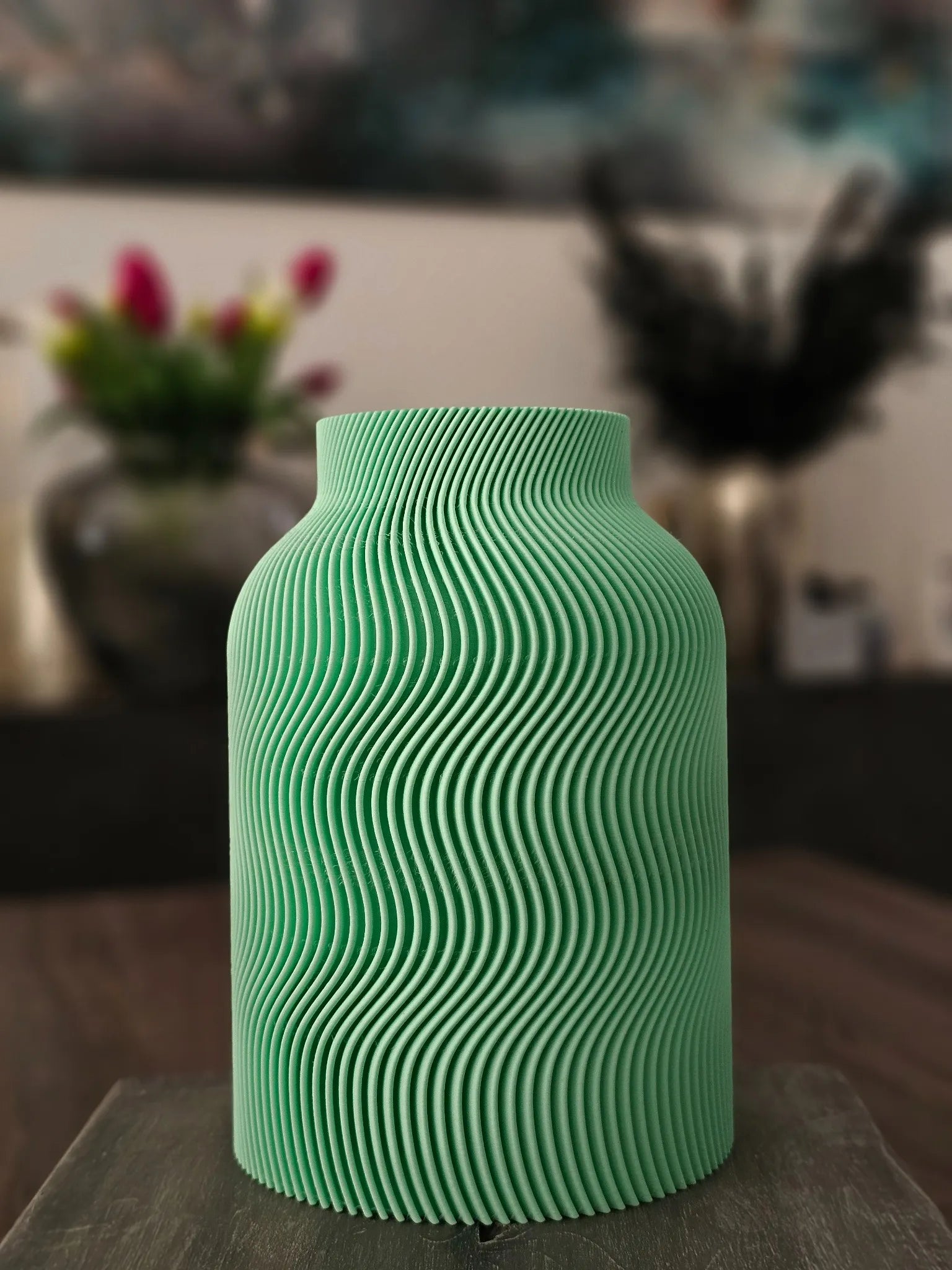 WaveGlow Vase – mintgrüne 3D-Vase mit welliger Form, wasserfest imprägniert & dekorativ modern.